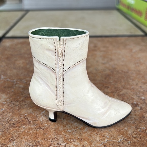 🌸3 for $18🌸 Just the Right Shoe Ingenue, Ivory High Heeled boot, Miniature - Picture 4 of 11